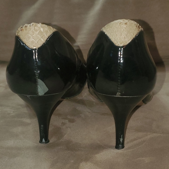 Roberto Vianni patent black leather pumps - Picture 5 of 10